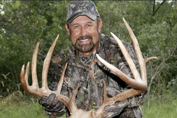 rob-keck-redhead-bass-pro-shops-600x400