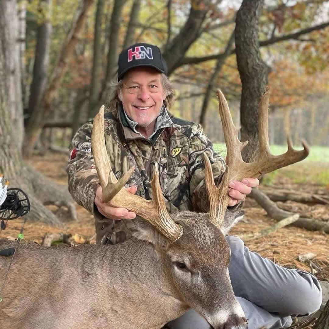 Hunter-Nation-Ted-Nugent-Whitetail-Deer-Hunting_2025-12