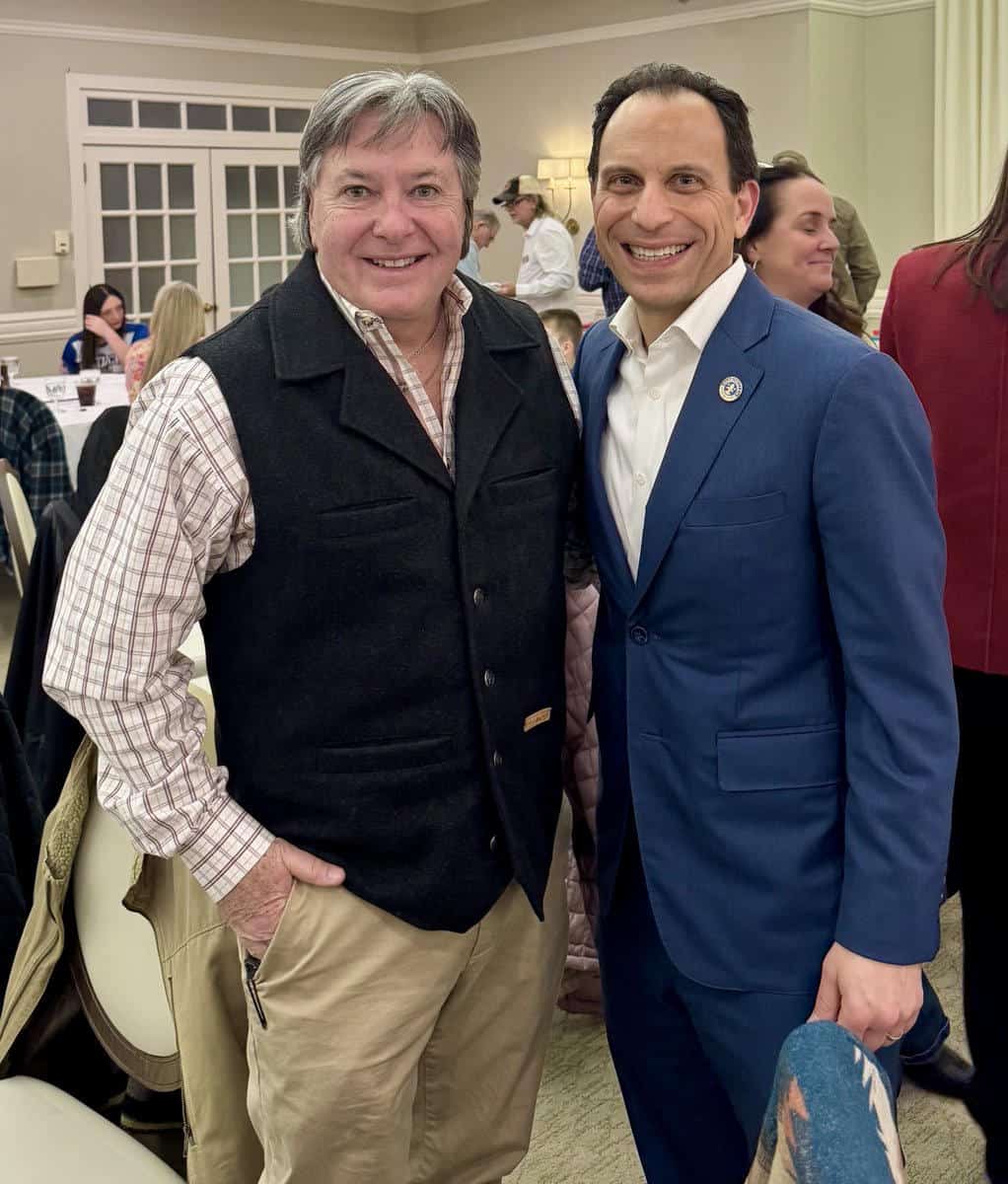 Hunter Nation Founder and CEO Keith Mark with Louisville Mayor Craig Greenberg at the League of Kentucky Sportsman's Wild Game Banquet at Audubon Country Club