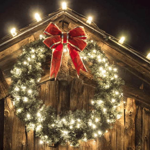 Hunter-Nation-Old-Hunting-Story-Barn-wreath-2023-12_1200x628